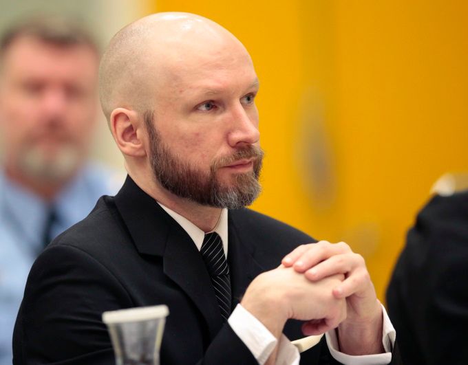 Anders Breivik od pięciu lat skarży się na warunki w więzieniu