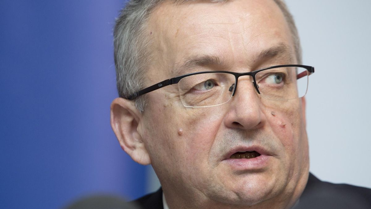 Andrzej Adamczyk, minister infrastruktury i budownictwa