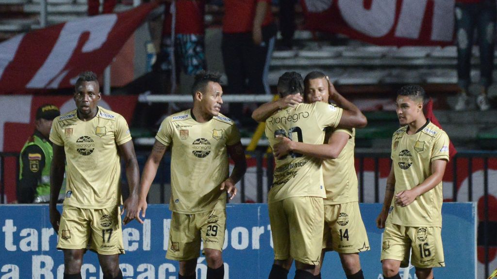 Zdjęcie okładkowe artykułu: Getty Images / Gabriel Aponte/Vizzor Image / Na zdjęciu: piłkarze Rionegro Aguilas 