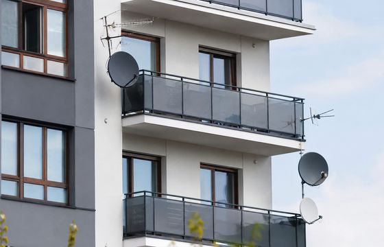 Nielsen: kablówka mocno rośnie, satelita traci. Canal+ znów osobno w streamingu