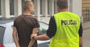 Ustka: Fałszywe alarmy i atak na strażaka w gminie. Dwóch młodych mężczyzn zatrzymanych przez policję