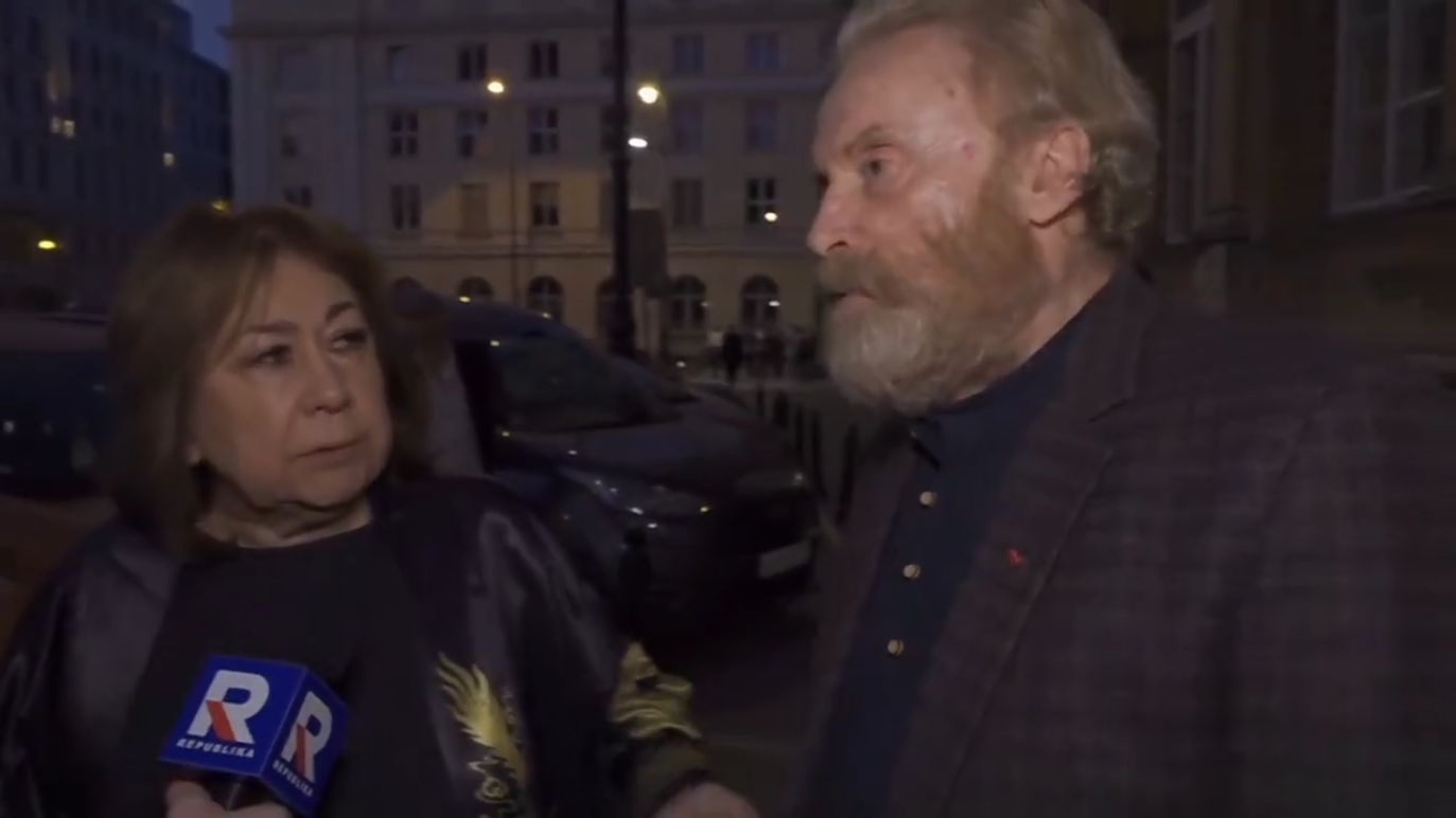 Daniel Olbrychski udzielał wywiadu TV Republika. Jego żona nie wytrzymała