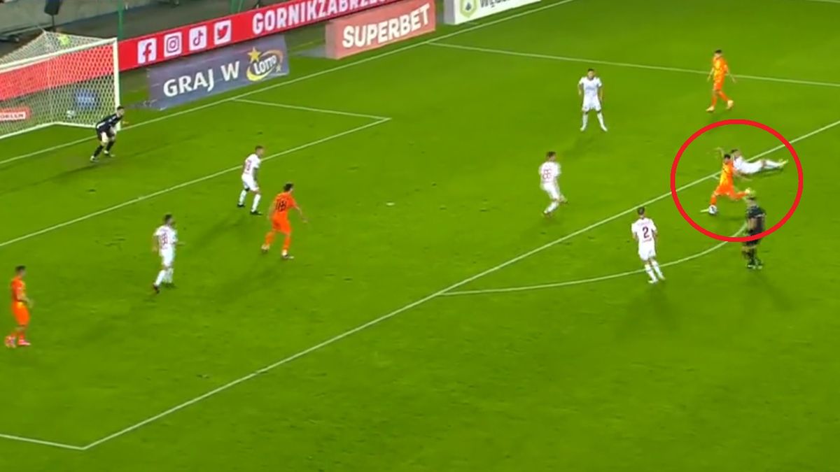 Zdjęcie okładkowe artykułu: Twitter / Canal+Sport / Twitter / Na zdjęciu: Serhij Bułeca strzela gola w meczu Górnik - Zagłębie