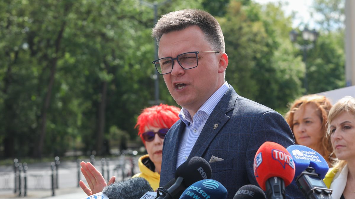 Szymon Ho�ownia
Bia�ystok, 13.05.2025. Wybory Prezydenta RP 2025 - kampania. Kandydat Trzeciej Drogi w wyborach na fotel prezydenta RP, marsza�ek Sejmu Szymon Ho�ownia (C) podczas spotkania wyborczego w Bia�ymstoku, 13 bm. (ar/mgut) PAP/Artur Reszko
Artur Reszko
kampania, kampania prezydencka 2025, kampania wyborcza, objazd kraju, polityk, polityka, prezydencka, spotkanie, spotkanie z mieszka�cami sympatykami wyborcami, wizyta krajowa, wyborcza, wybory prezydenckie, wybory prezydenckie 2025, spotkanie przedwyborcze wyborcze, wiec wyborczy