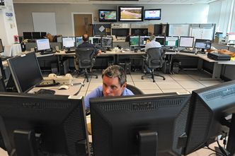 Tylko co trzecia polska firma korzysta z AI. Raport Asseco Cloud i PMR