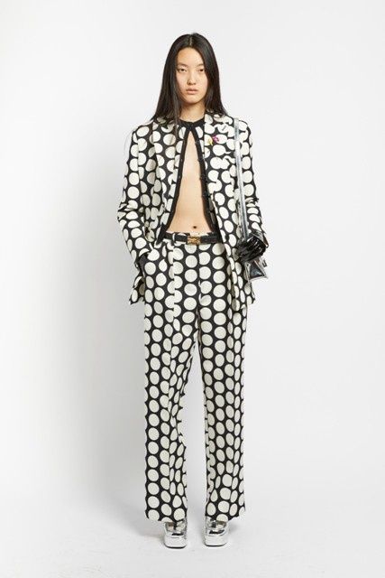 LOOK 111