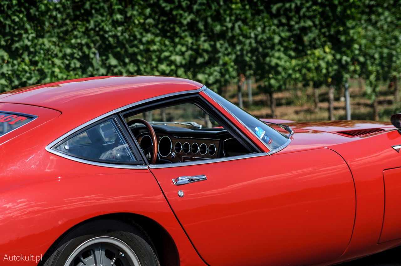 Toyota 2000GT