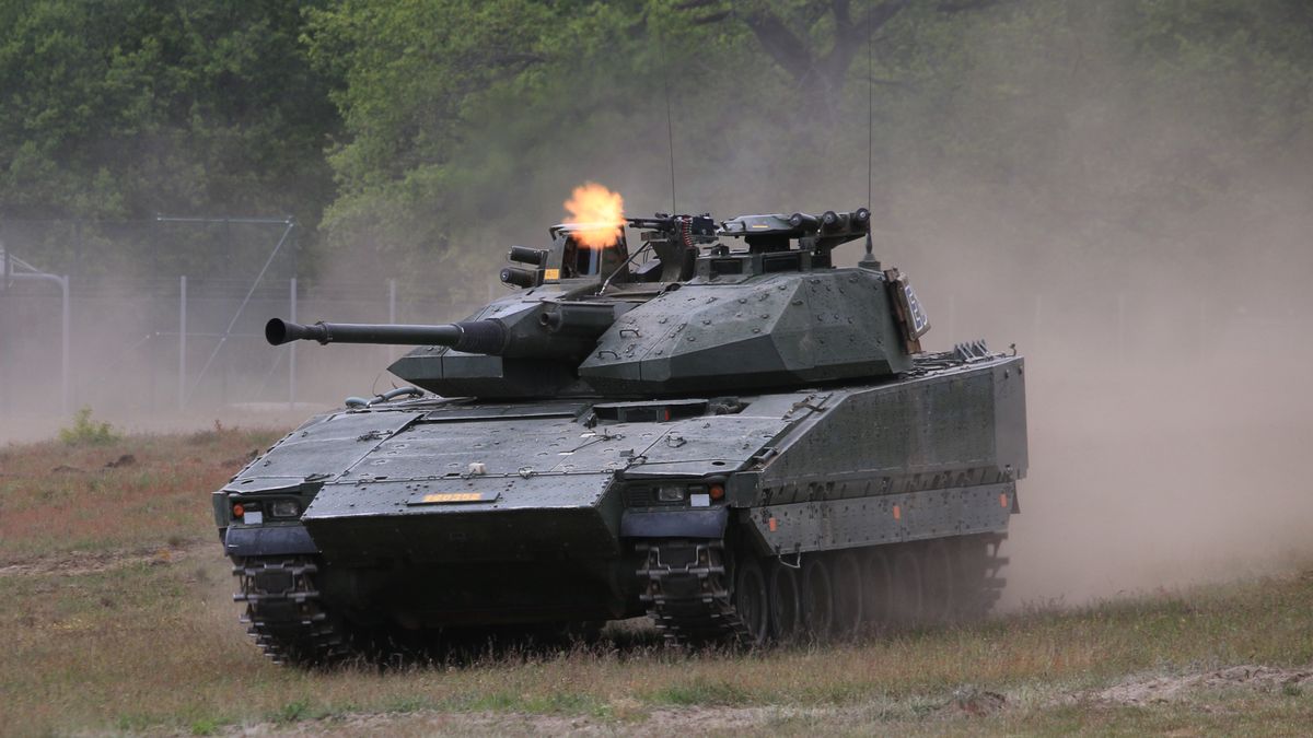 CV90