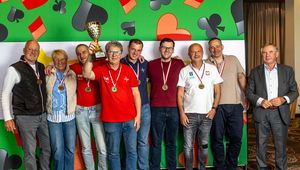 Mistrzowie z Group One ESKOM Team. Znamy medalistów LOTTO Ekstraklasy Brydżowej