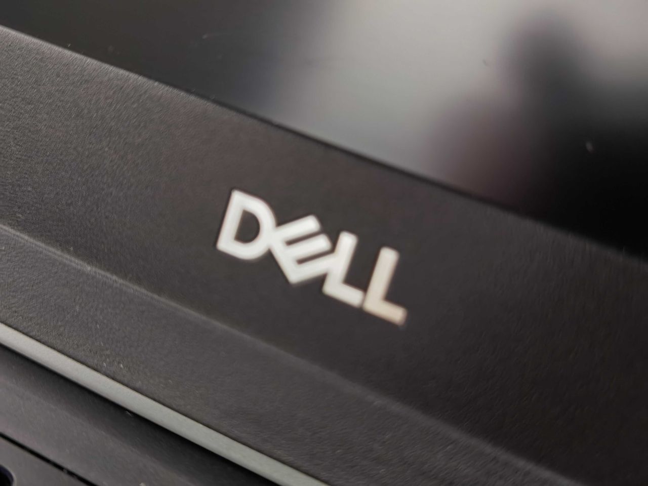 Poważne luki w sprzęcie Della. Dotyczą setek milionów laptopów i PC - Masz laptopa marki Dell? Lepiej nie pomijaj aktualizacji
