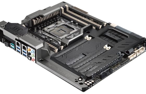 TUF Sabertooth X99 - nowa płyta główna od Asusa (wideo)