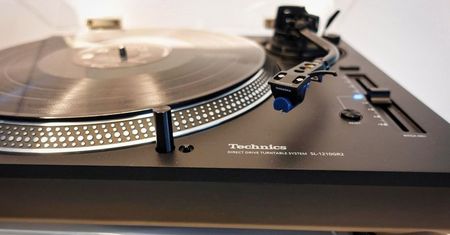 Technics usprawnia popularne gramofony. Oto najważniejsze zmiany