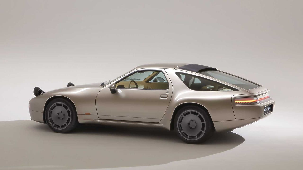 Porsche 928 wraca jako restomod od Nardone Automotive. Ma wolnossące V8 i jest fenomenalne