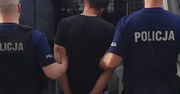 Przyszedł na komendę z narkotykami w kieszeni. Nie wiedział, że jest poszukiwany