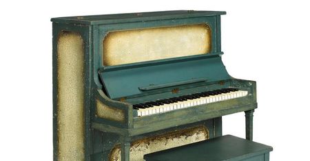 Pianino z "Casablanki" sprzedane za pół ceny