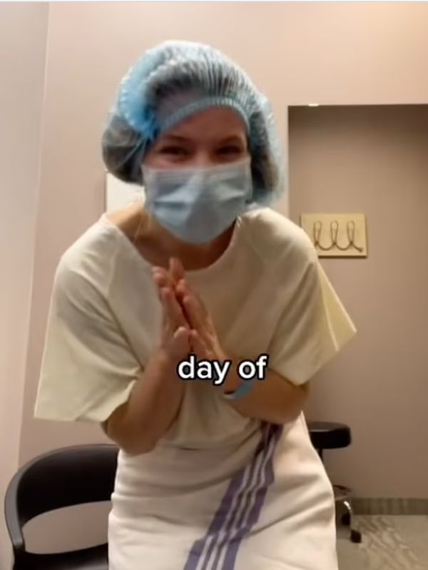 Kobieta nie kryje radości - przyznaje, że nareszcie może być sobą