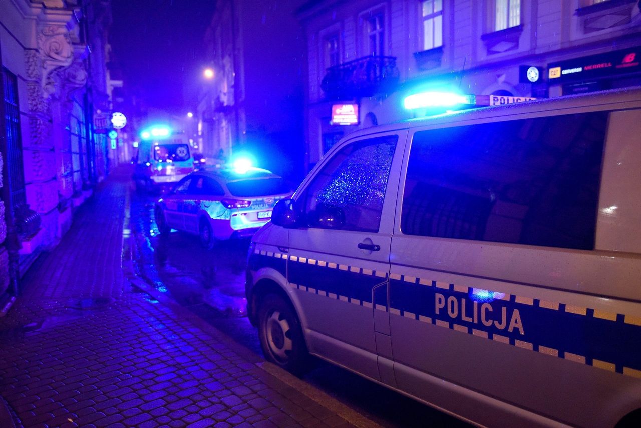 Szajka z Tarnowskich Gór przez kilka miesięcy tankowała płacąc nie swoją kartą. Wykorzystali... 170 tysięcy złotych!