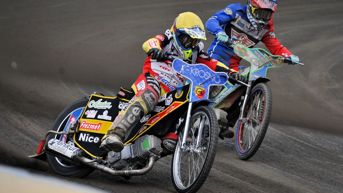 WP SportoweFakty / Oliwer Kubus / W II lidze transmisje pojawią się w internecie?