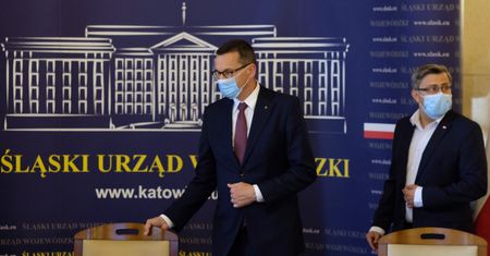 Koronawirus w Polsce. Die Welt: Polska i Czechy - pandemiczni anarchiści Europy