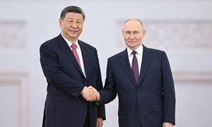 Rosja pozyskuje miliardy. Sprzedaje obligacje denominowane w juanach