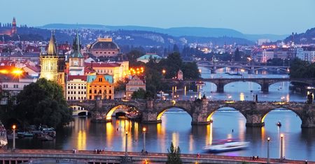 "Firma w Czechach". Oto, czego Polacy zaczęli szukać w Google. Akurat wtedy, gdy rząd ogłosił zmiany w podatkach