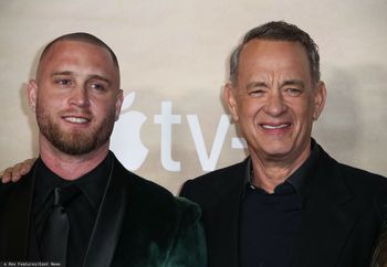 Syn Toma Hanksa w podróżnym chaosie. Paszportowy dramat celebryty