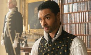 Gwiazdor "Bridgertonów" nowym Bondem? Odniósł się do plotek