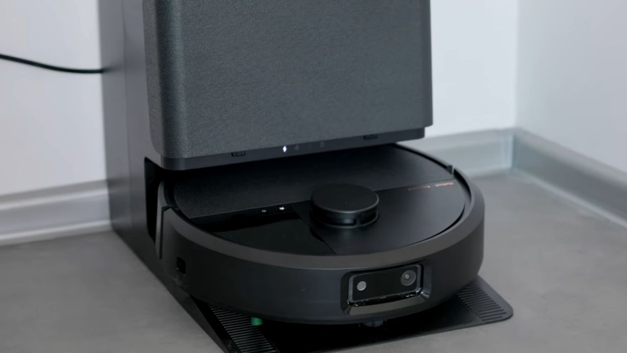 iRobot Roomba Combo Plus 505. Jak działa stacja czyszcząca?
