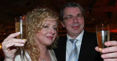 Magda Gessler przyjęła OŚWIADCZYNY Waldemara Kozerawskiego! Pokazała pierścionek z CZARNYM BRYLANTEM (FOTO)