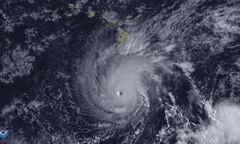 Znikające sardele, potężne powodzie i rekordowe huragany. Za to wszystko odpowiada... rozgrzane morze