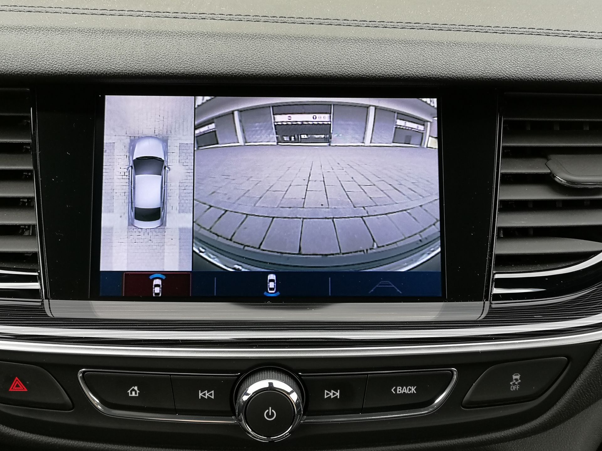 Opel Insignia Sports Tourer: System Multimedia Navi Pro, fabryczne audio i systemy wsparcia kierowcy 23