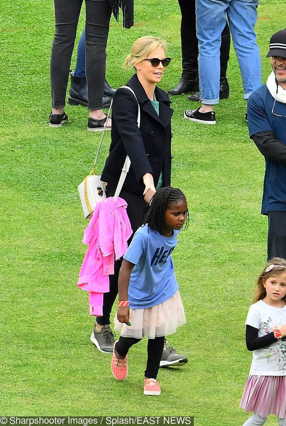 Charlize Theron z córką August