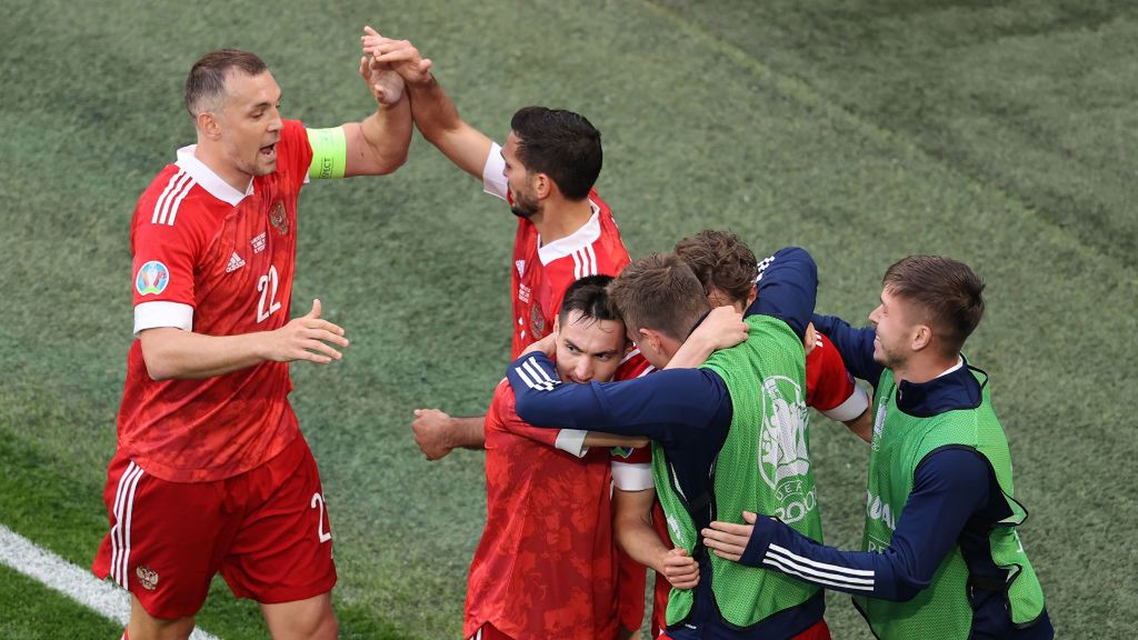 Zdjęcie okładkowe artykułu: Getty Images / Gonzalo Arroyo - UEFA / Na zdjęciu: Reprezentacja Rosji podczas Euro 2020