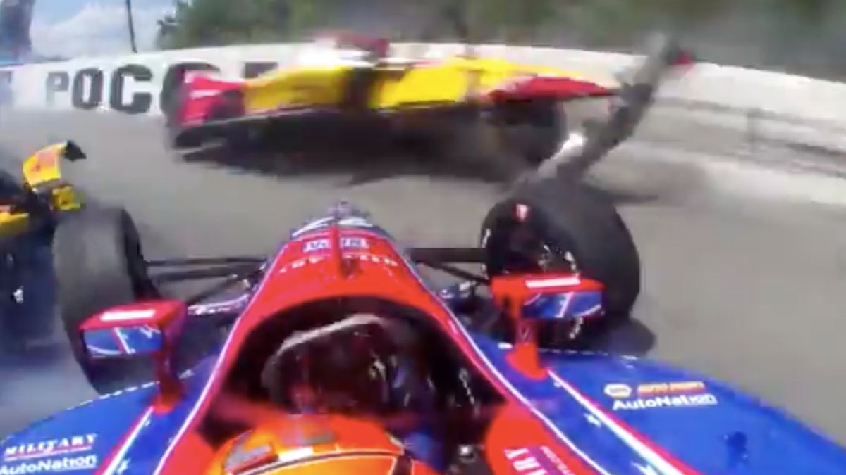 Twitter / NTT IndyCar Series / Na zdjęciu: wypadek na torze Pocono