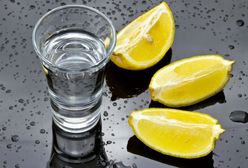 Wódka nie tylko do picia. 10 genialnych zastosowań popularnej "czystej"