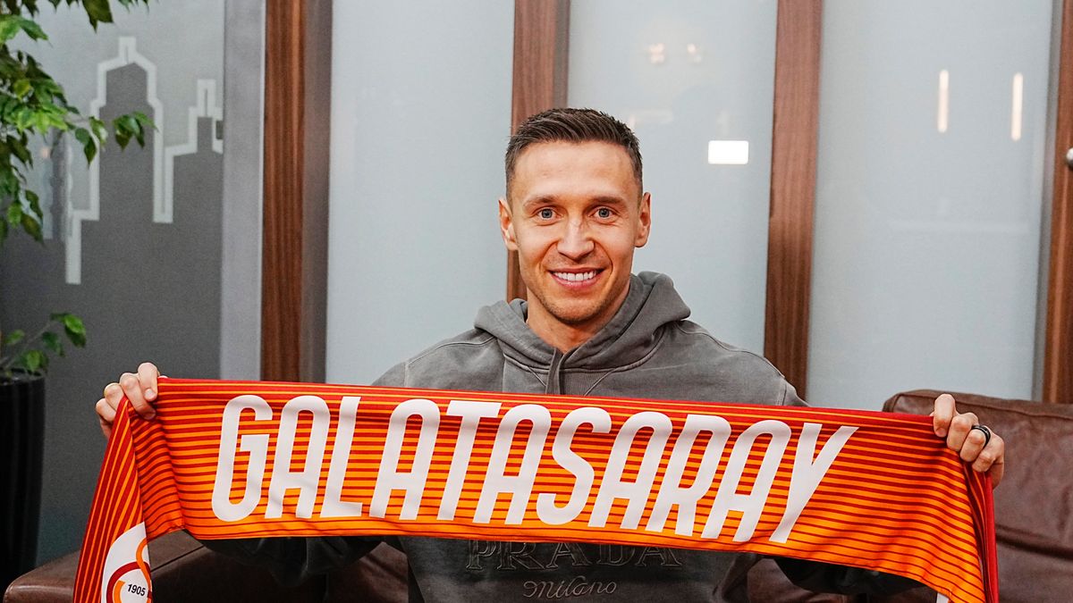 Twitter / Galatasaray SK / Na zdjęciu: Przemysław Frankowski został nowym piłkarzem Galatasaray