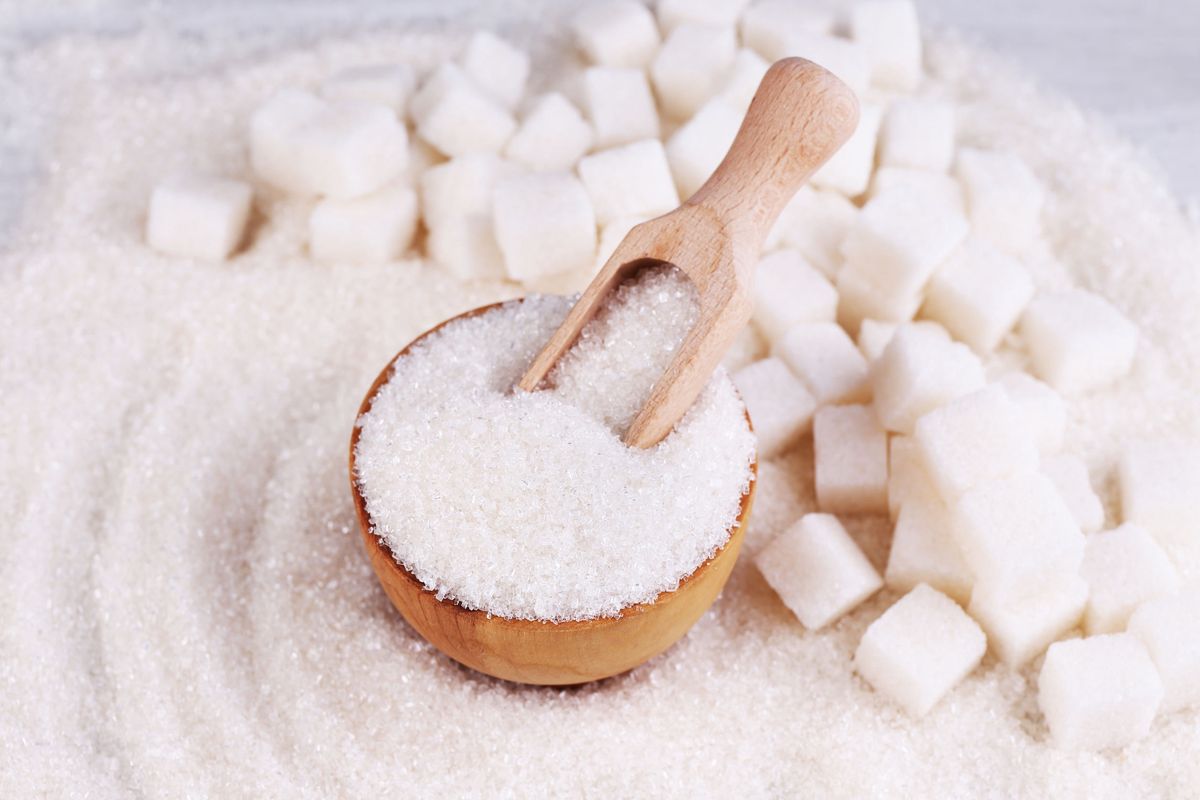 Światowa Organizacja Zdrowia zaleca spożywanie maksymalnie 10 łyżeczek cukru dziennie