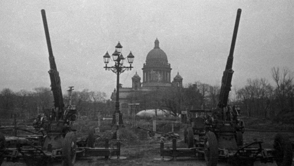 Oblężenie Leningradu - 900 dni grozy