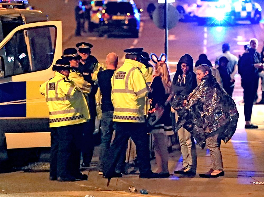 Zamach w Manchesterze. Akcja policji na przedmieściach, zatrzymano podejrzanego mężczyznę