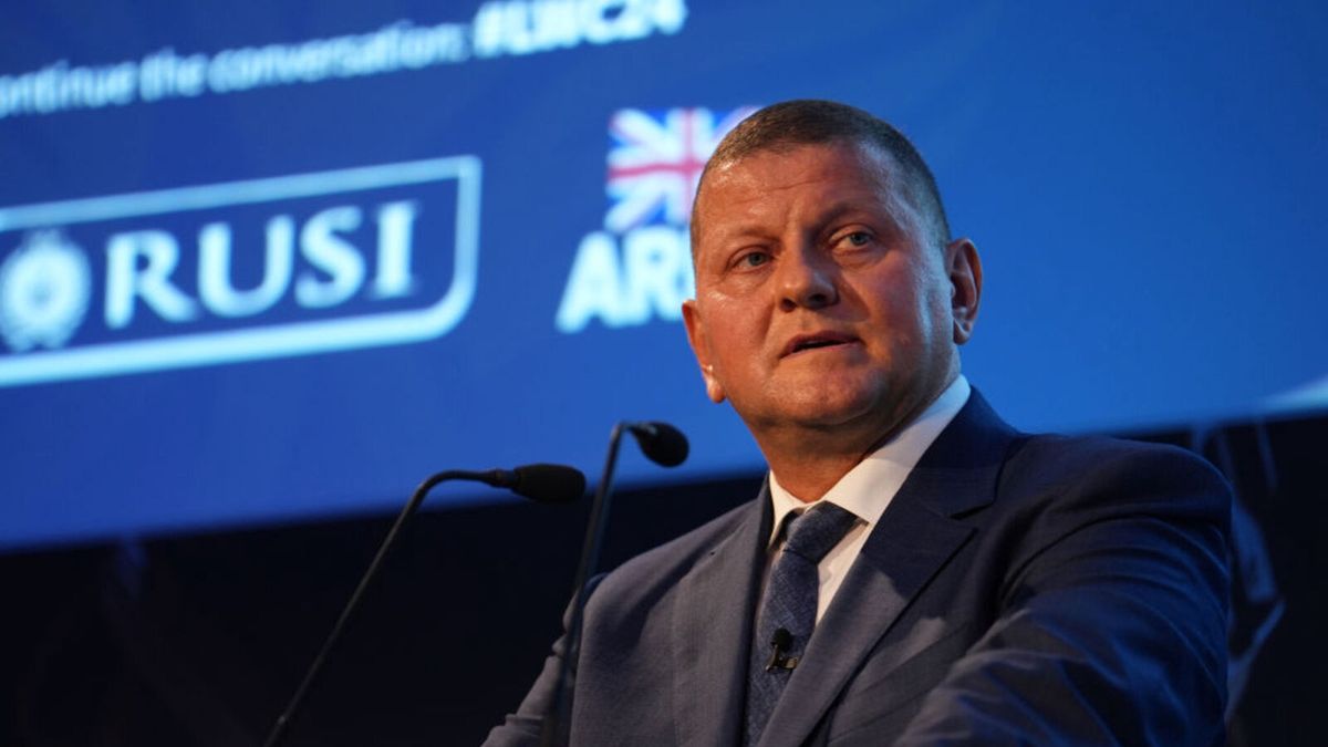 Załużny zamierza ustąpić ze stanowiska ambasadora.