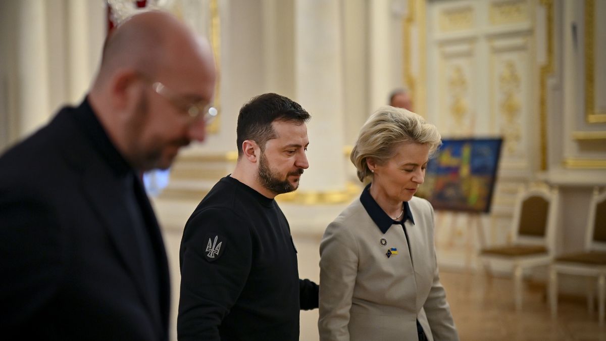 Na zdjęciu Charles Michel, Wołodymyr Zełenski i Ursula von der Leyen
