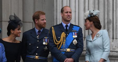 Kate i William nie chcieli rozmawiać z Harrym po pogrzebie. Bali się jednego