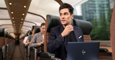 HP Elite Dragonfly z łącznością 5G i filtrem prywatyzującym - nowe wersje zachęcą biznesmenów?