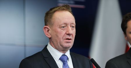 Pomoc dla rolników będzie rozszerzona. Minister rolnictwa przedstawił szczegóły
