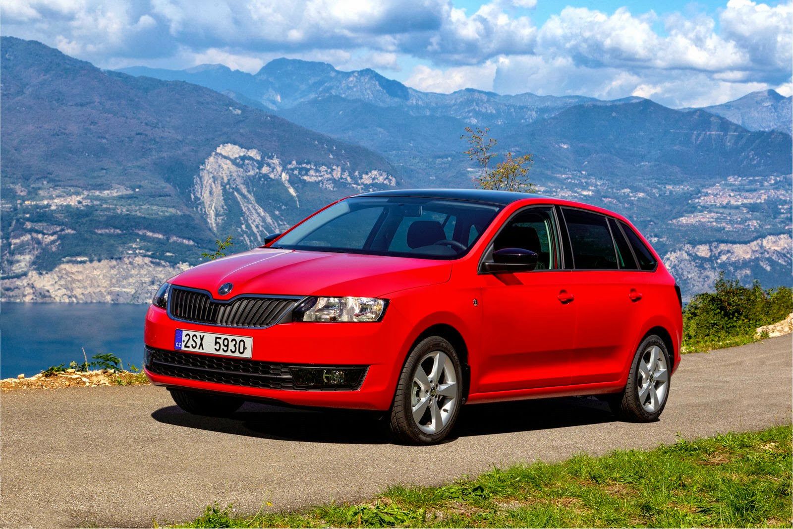 Škoda Rapid Spaceback - obszerna galeria od producenta 11
