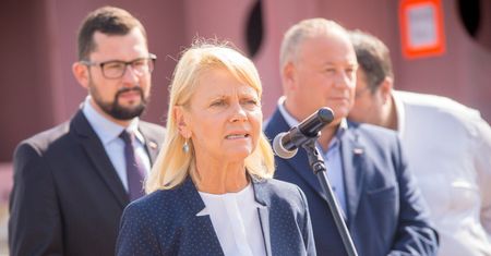 Senator Gawłowski świętuje. Radna PiS musi przeprosić