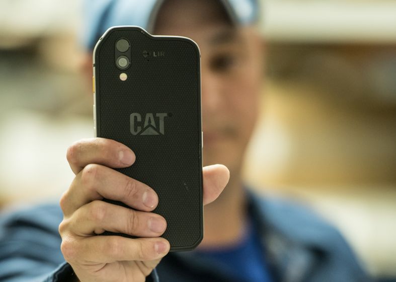 CAT S61 oficjalnie. Lepsza kamera termowizyjna, czujnik jakości powietrza i cena na poziomie... 4000 zł 3