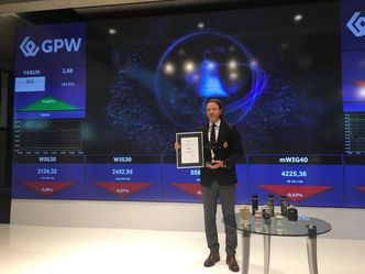 Firma Majdana zapowiada, że będzie sprzedawać swoje perfumy na Poczcie. Ale Poczta nic o tym nie wie