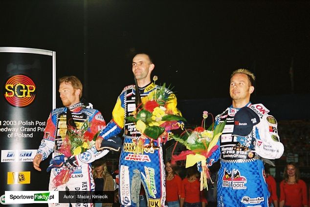 Tomasz Gollob seryjnie wygrywał w Bydgoszczy. Na zdjęciu podium z 2003 roku, kiedy to Polak wyprzedził Jasona Crumpa i Nickiego Pedersena