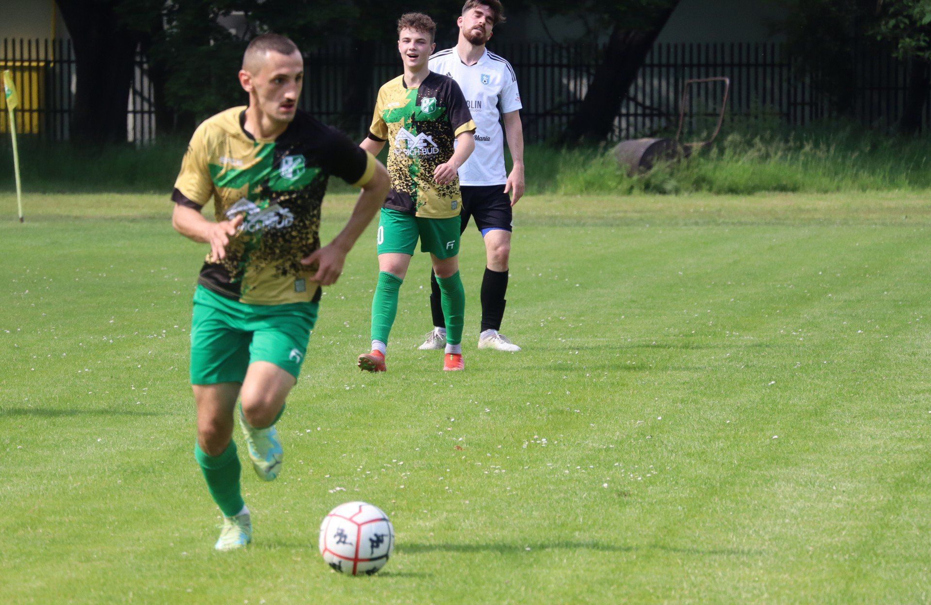 V liga piłkarska, grupa zachodnia: KS Chełmek - Niwa Nowa Wieś 2:2